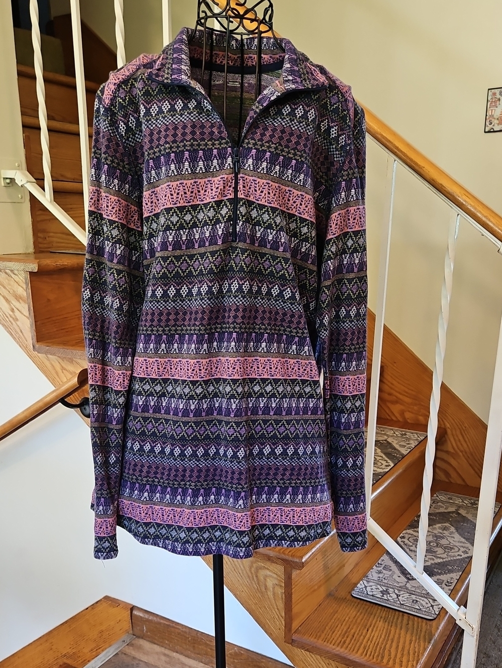 👚Woolrich Purple, Pink & Navy Patterned Knit Pullover